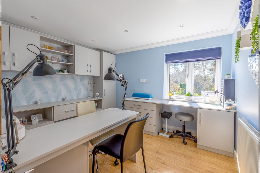 office1-1024x682